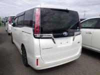 Toyota Esquire 2019