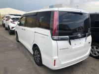 Toyota Esquire 2019