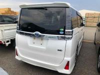 Toyota Voxy 2019