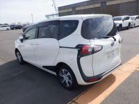 Toyota Sienta 2019