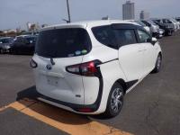 Toyota Sienta 2019