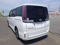 Toyota Esquire 2020