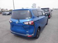 Toyota Sienta 2019