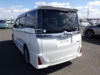 Toyota Voxy 2019