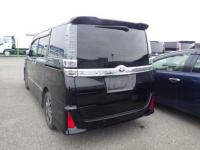 Toyota Voxy 2019
