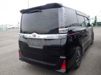 Toyota Voxy 2019