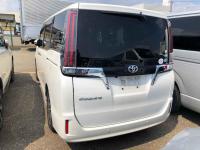 Toyota Esquire 2019