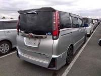 Toyota Noah 2016
