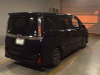 Toyota Voxy 2015
