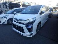 Toyota Voxy 2019