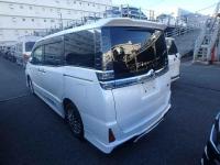 Toyota Voxy 2019
