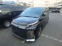 Toyota Voxy 2022