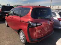 Toyota Sienta 2018