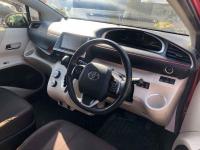 Toyota Sienta 2018