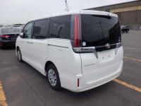 Toyota Esquire 2020