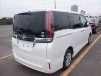 Toyota Esquire 2020