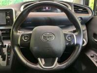 Toyota Sienta 2018
