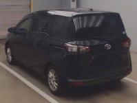 Toyota Sienta 2018