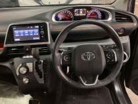 Toyota Sienta 2018