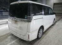 Toyota Voxy 2018