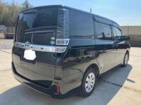 Toyota Voxy 2018