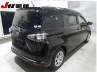 Toyota Sienta 2018