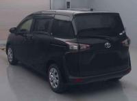 Toyota Sienta 2018