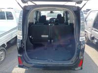 Toyota Voxy 2016