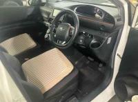 Toyota Sienta 2018