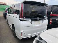 Toyota Esquire 2018