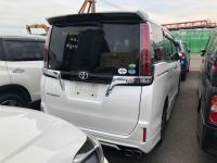 Toyota Esquire 2018