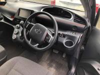 Toyota Sienta 2019
